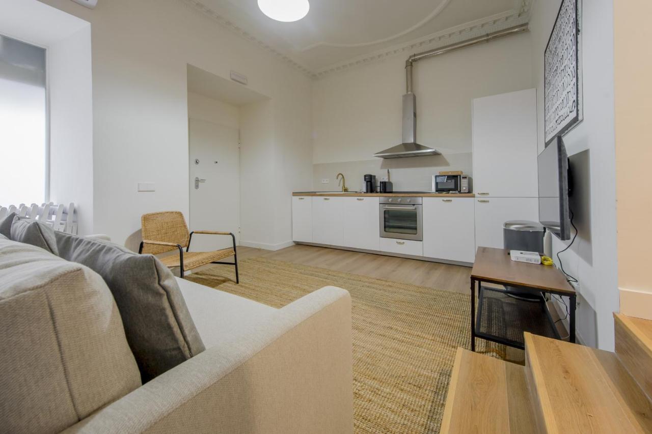 Modern Apt & Cool Interior Design En El Retiro Madri Exterior foto