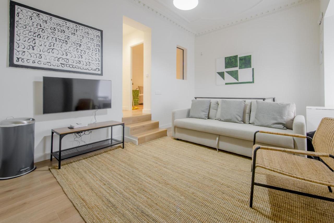 Modern Apt & Cool Interior Design En El Retiro Madri Exterior foto