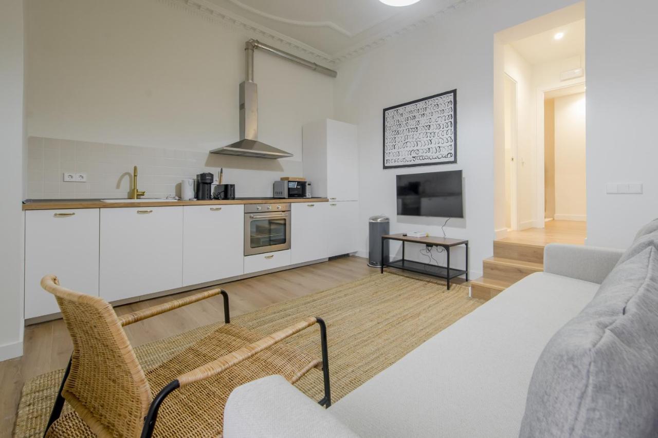 Modern Apt & Cool Interior Design En El Retiro Madri Exterior foto