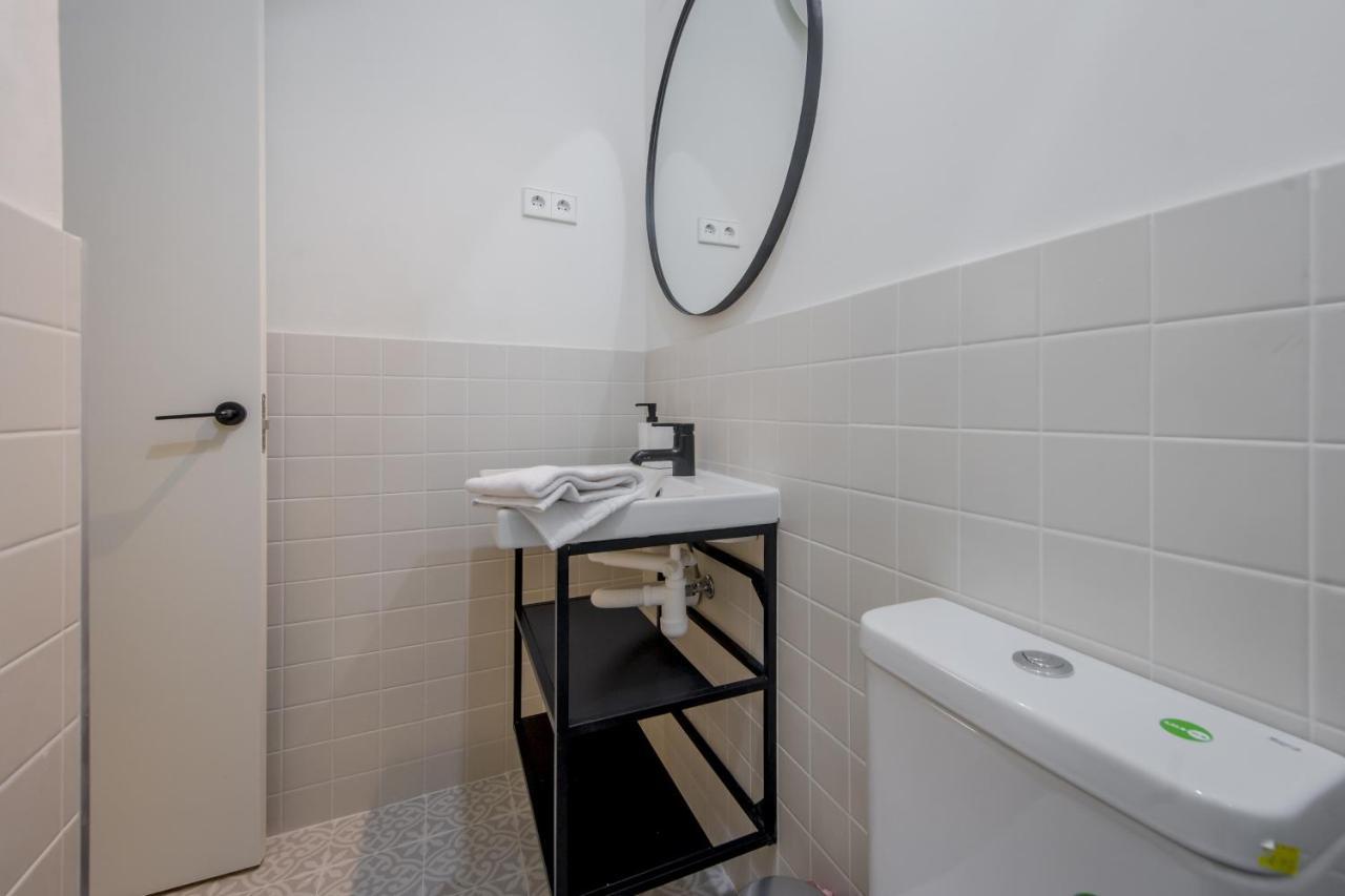Modern Apt & Cool Interior Design En El Retiro Madri Exterior foto
