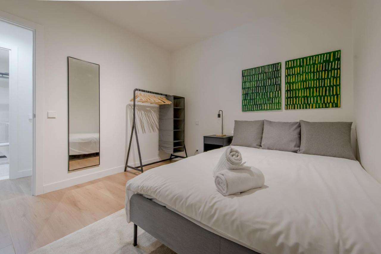 Modern Apt & Cool Interior Design En El Retiro Madri Exterior foto